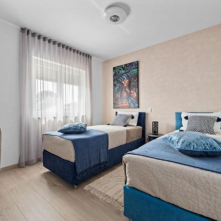 Apartment Leone メドゥリン エクステリア 写真
